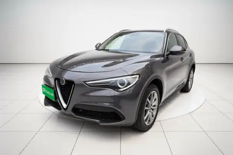 Alfa Romeo Stelvio 2017
