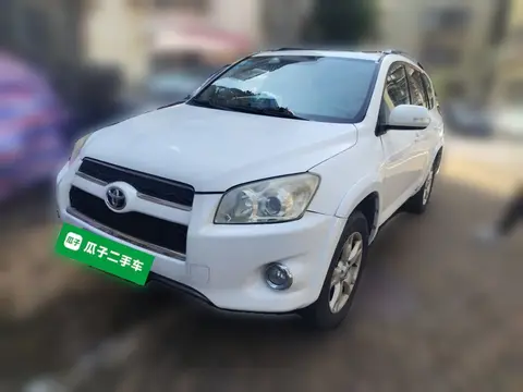 Toyota RAV4 2011