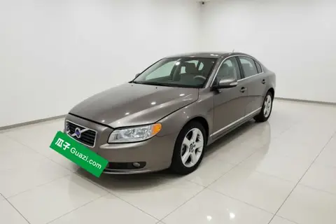 Volvo S80L 2011