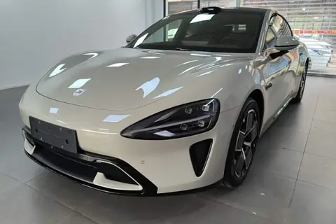 Xiaomi SU7 2024