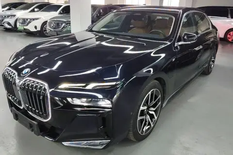 BMW i7 2023