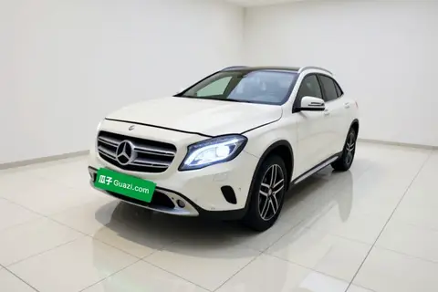 Mercedes-Benz GLA 2016