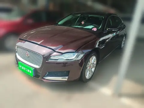 Jaguar XFL 2017