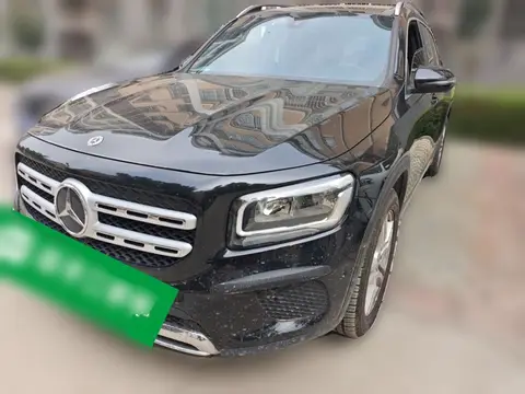 Mercedes-Benz GLB 2021