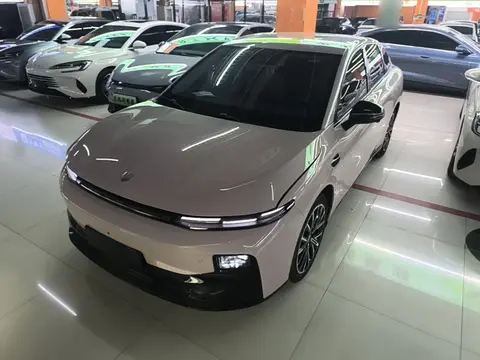 Leapmotor B01 2025