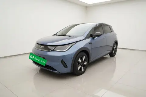 BYD Dolphin 2025