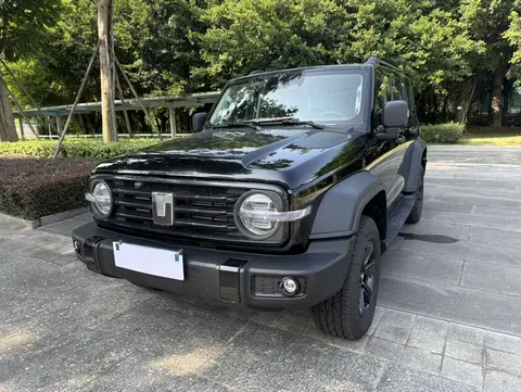 TANK 300 2025