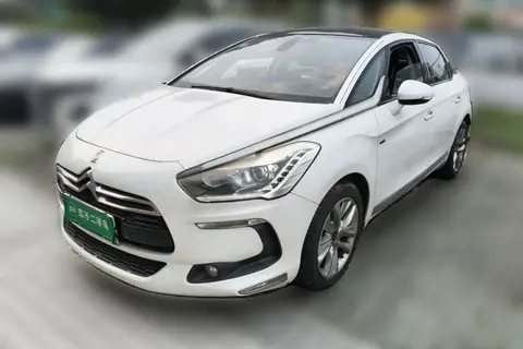 DS 5 2014