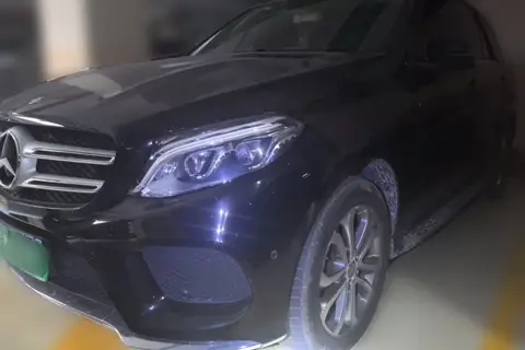 Mercedes-Benz GLE 2016