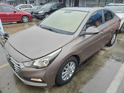 Hyundai Verna 2016