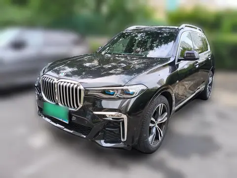 BMW X7 2021