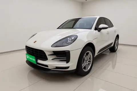 Porsche Macan 2021