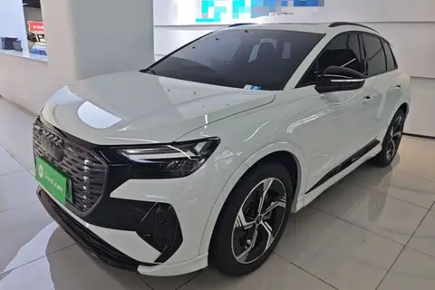 Audi Q4 e-tron 2024