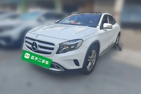 Mercedes-Benz GLA 2015
