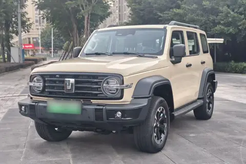 TANK 300 2025