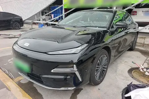Geely Galaxy Starshine 8 2025
