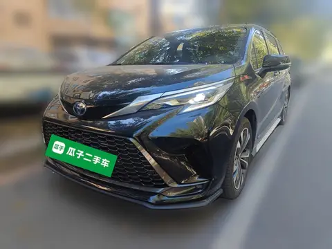 Toyota Granvia 2023