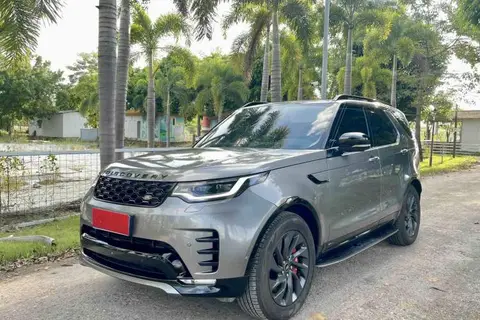 Land Rover Discovery 2021