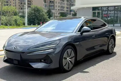 Denza Z9 2024