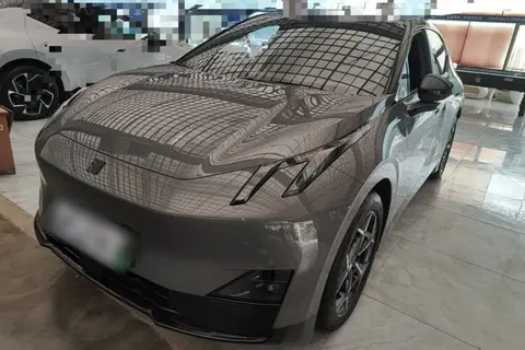 Lynk & Co Z20 2024