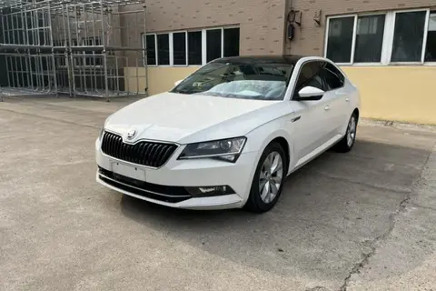 Skoda Superb 2016