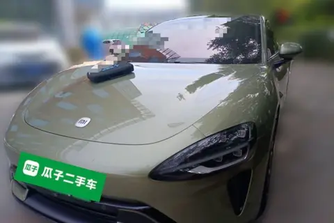 Xiaomi SU7 2024