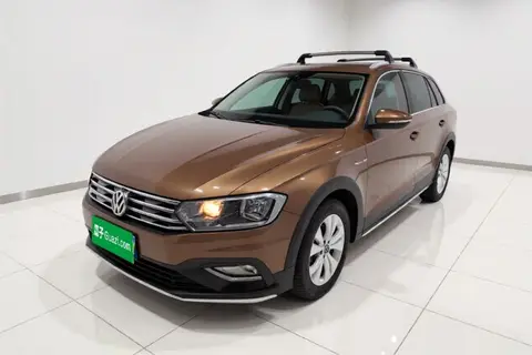 Volkswagen C-TREK 2017