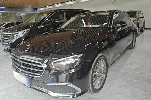 Mercedes-Benz E-Class 2022