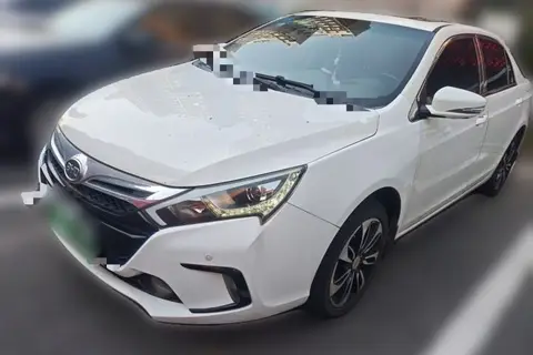 BYD Qin 2015