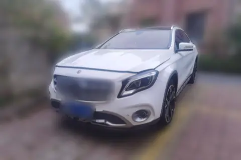 Mercedes-Benz GLA 2018
