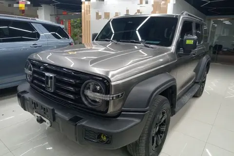 TANK 300 2023