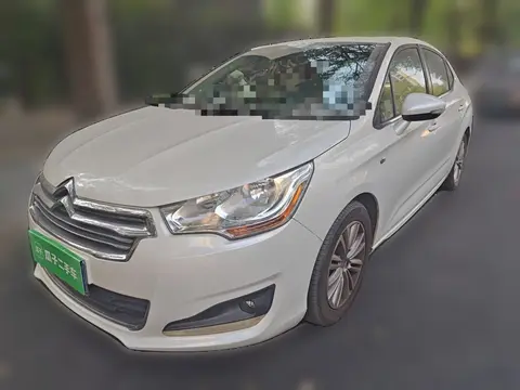 Citroën C4L 2013