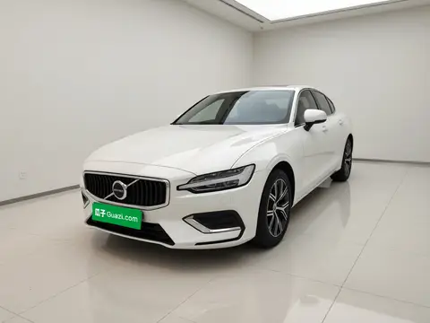 Volvo S60 2023