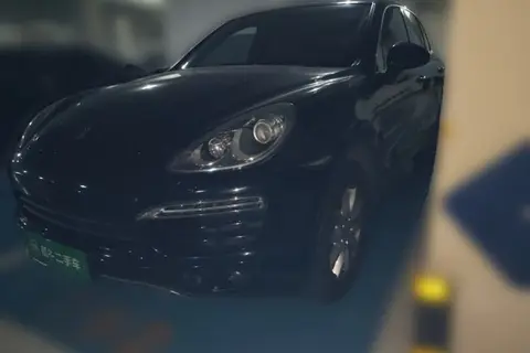 Porsche Cayenne 2011