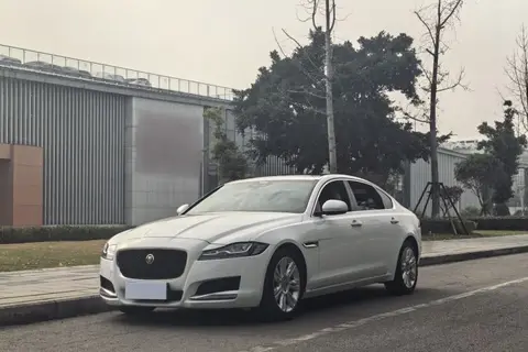 Jaguar XFL 2017