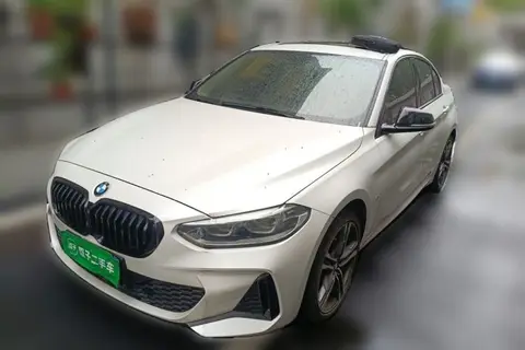 BMW 1 Series 2021