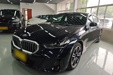 BMW 5 Series 2024