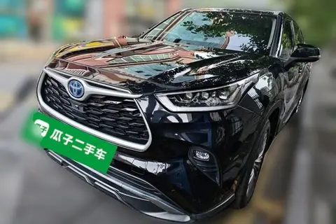 Toyota Highlander 2021