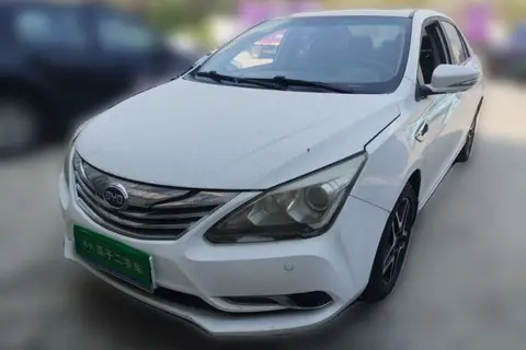 BYD G5 2015