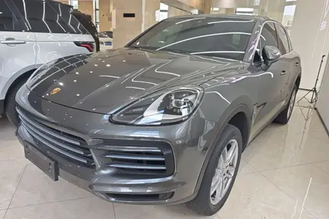 Porsche Cayenne 2021