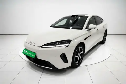 BYD Seal 07 2025