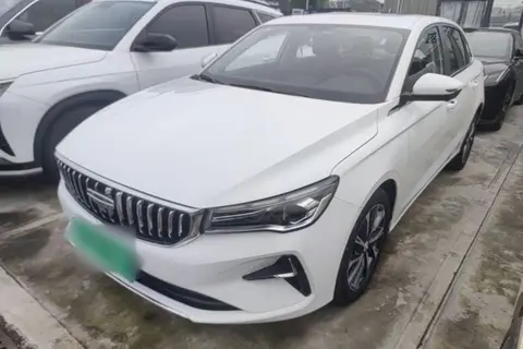 Geely Emgrand 2025
