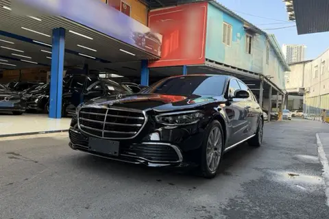 Mercedes-Benz S-Class 2024