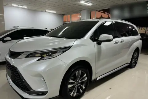 Toyota Granvia 2025