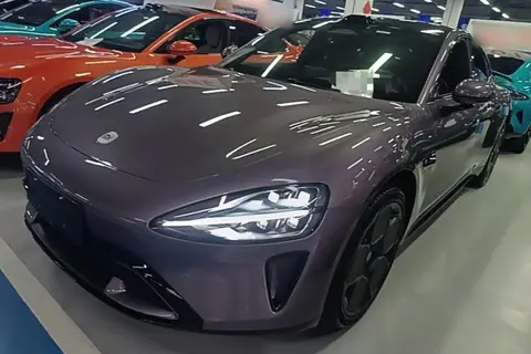 Xiaomi SU7 2025