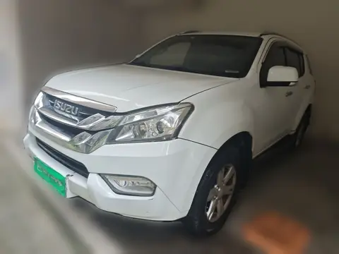 Isuzu mu-X 2016