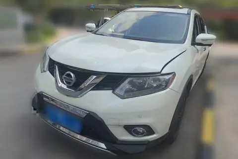 Nissan X-Trail 2015