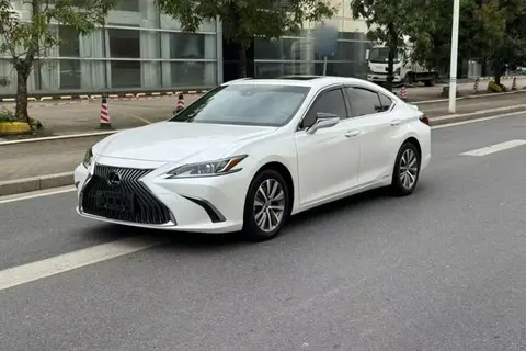 Lexus ES 2018