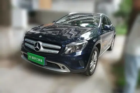Mercedes-Benz GLA 2015
