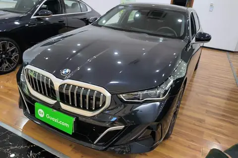BMW 5 Series 2025